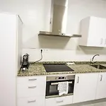 Sh Cruz. Moderno Apartmento Cerca Del Mercado. דירה *